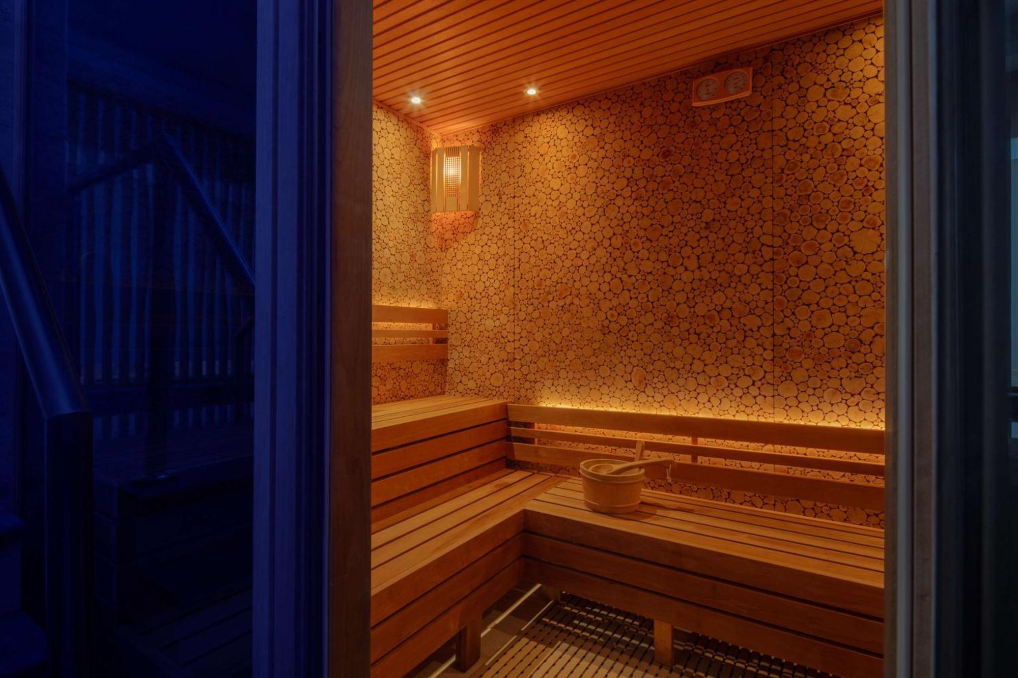 Hyatt Regency Riyadh Olaya Экстерьер фото A modern Finnish sauna