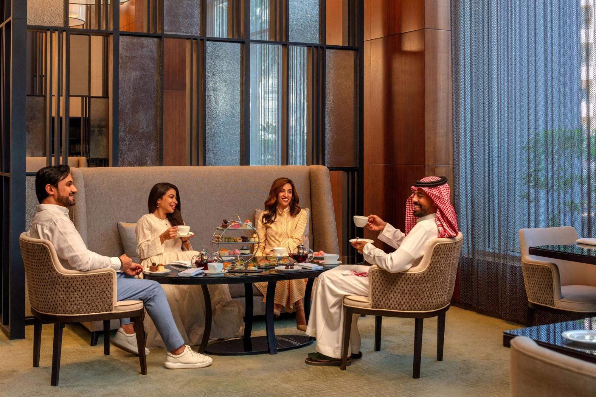 Hyatt Regency Riyadh Olaya Экстерьер фото The Lounge at the Ritz-Carlton, DIFC